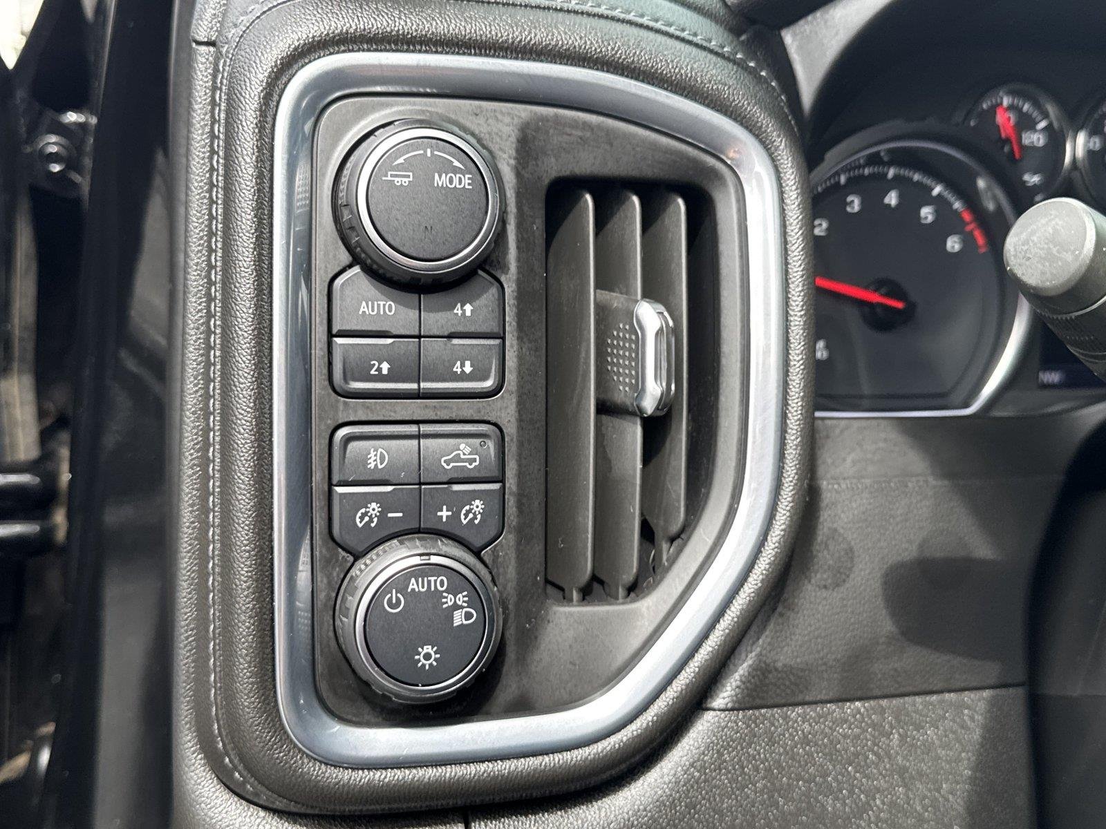 Used 2021 BLACK Chevrolet LT Trail Boss image 20