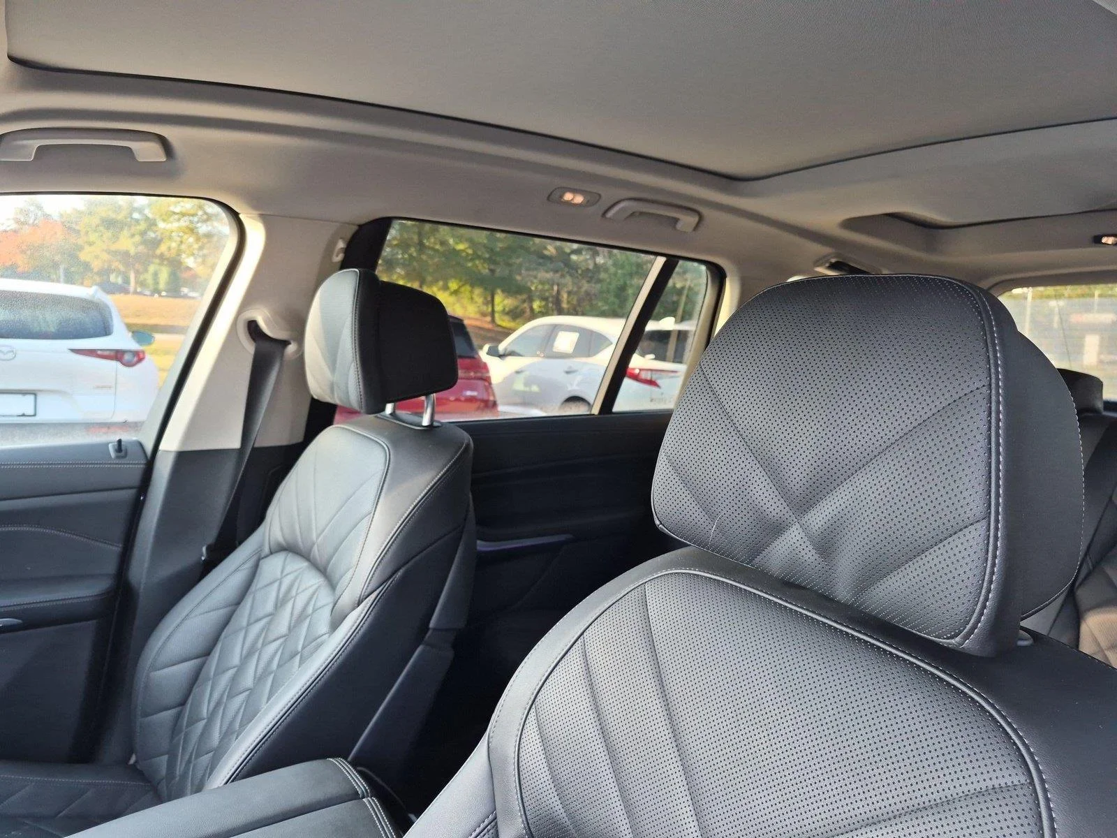 Used 2024 Skyscraper Grey Metallic BMW xDrive40i image 15