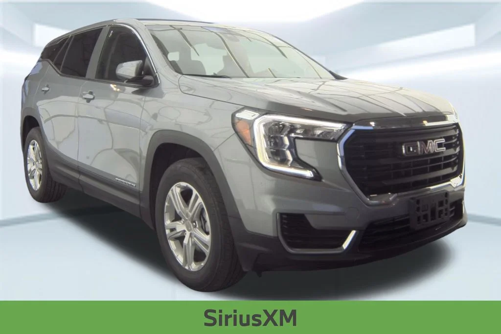 Used 2024 Silver GMC SLE image 5