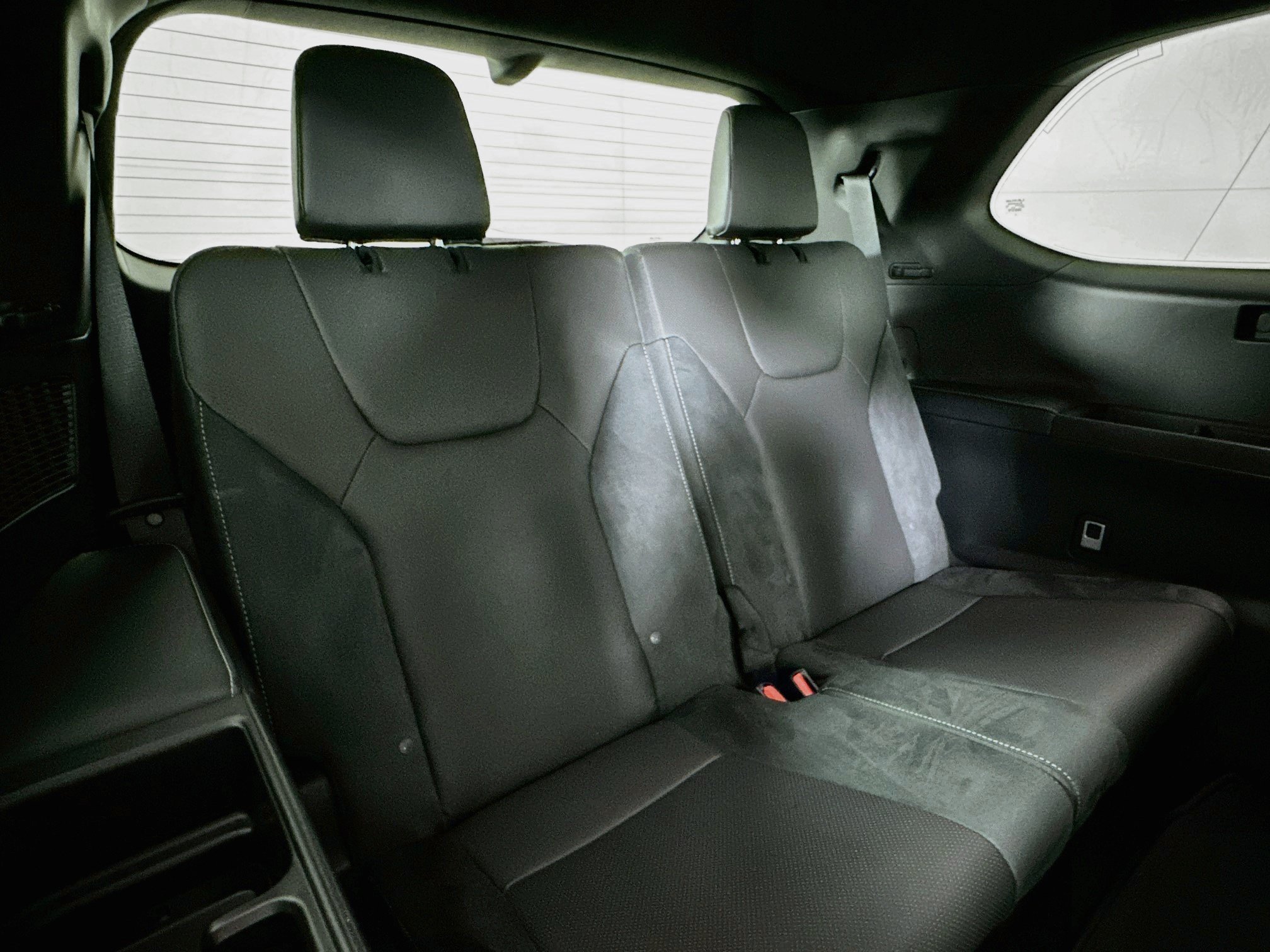 Certified Used 2025 Pearl Lexus 350 Luxury image 27
