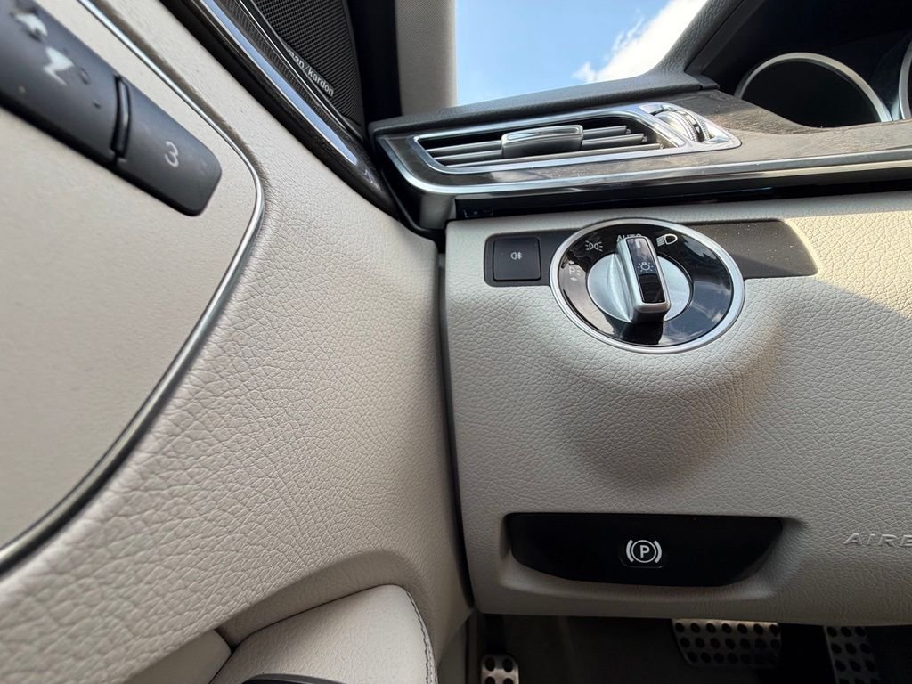 Used 2016 Silver Mercedes-Benz E 350 image 27