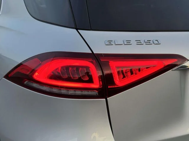 Used 2020 Silver Mercedes-Benz GLE 350 image 16