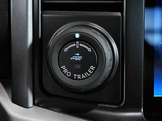 Certified Used 2021 Blue Ford XLT image 26