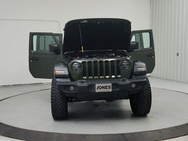 Used 2020 Green Jeep Unlimited Sport S image 11