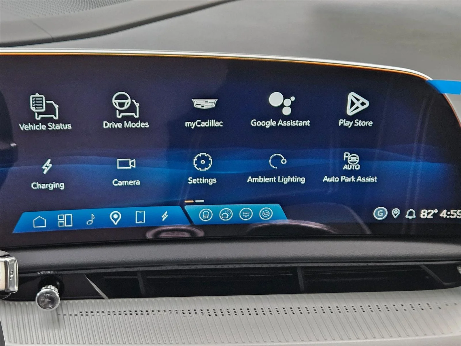 2026 Cadillac OPTIQ Sport - Photo 16