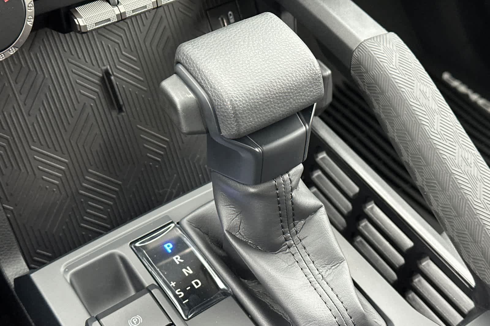 2026 Toyota Tacoma SR5 - Photo 20