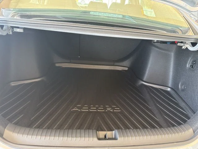 2025 Honda Accord SE - Photo 18