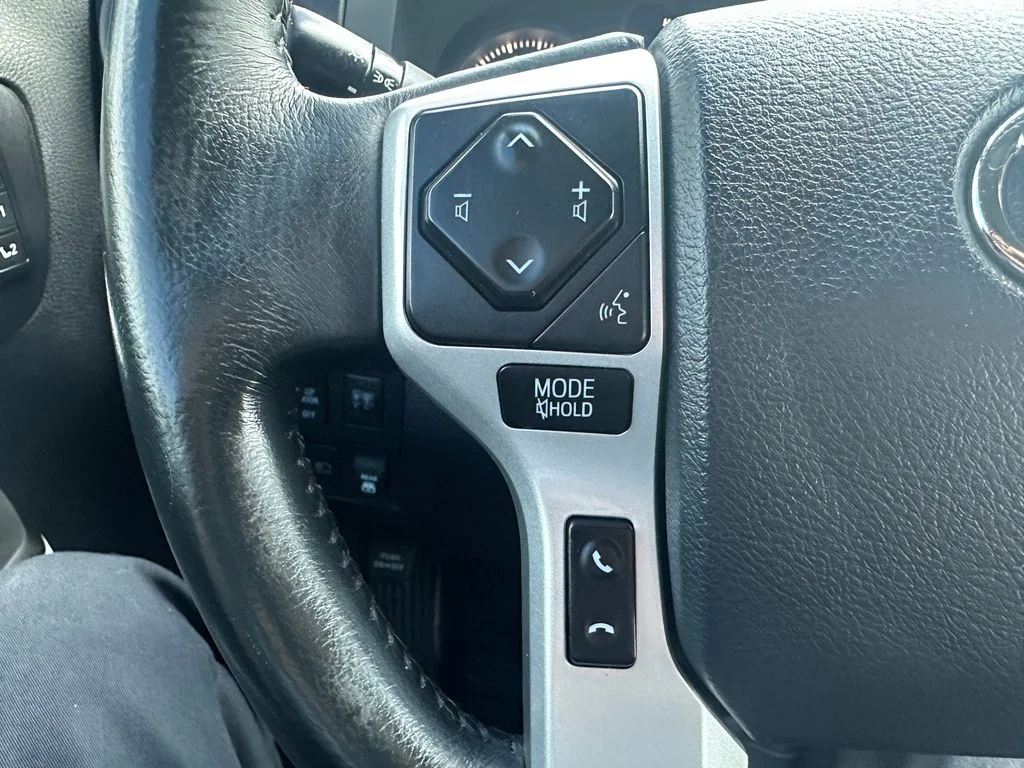 Used 2019 Gray Toyota Platinum image 20