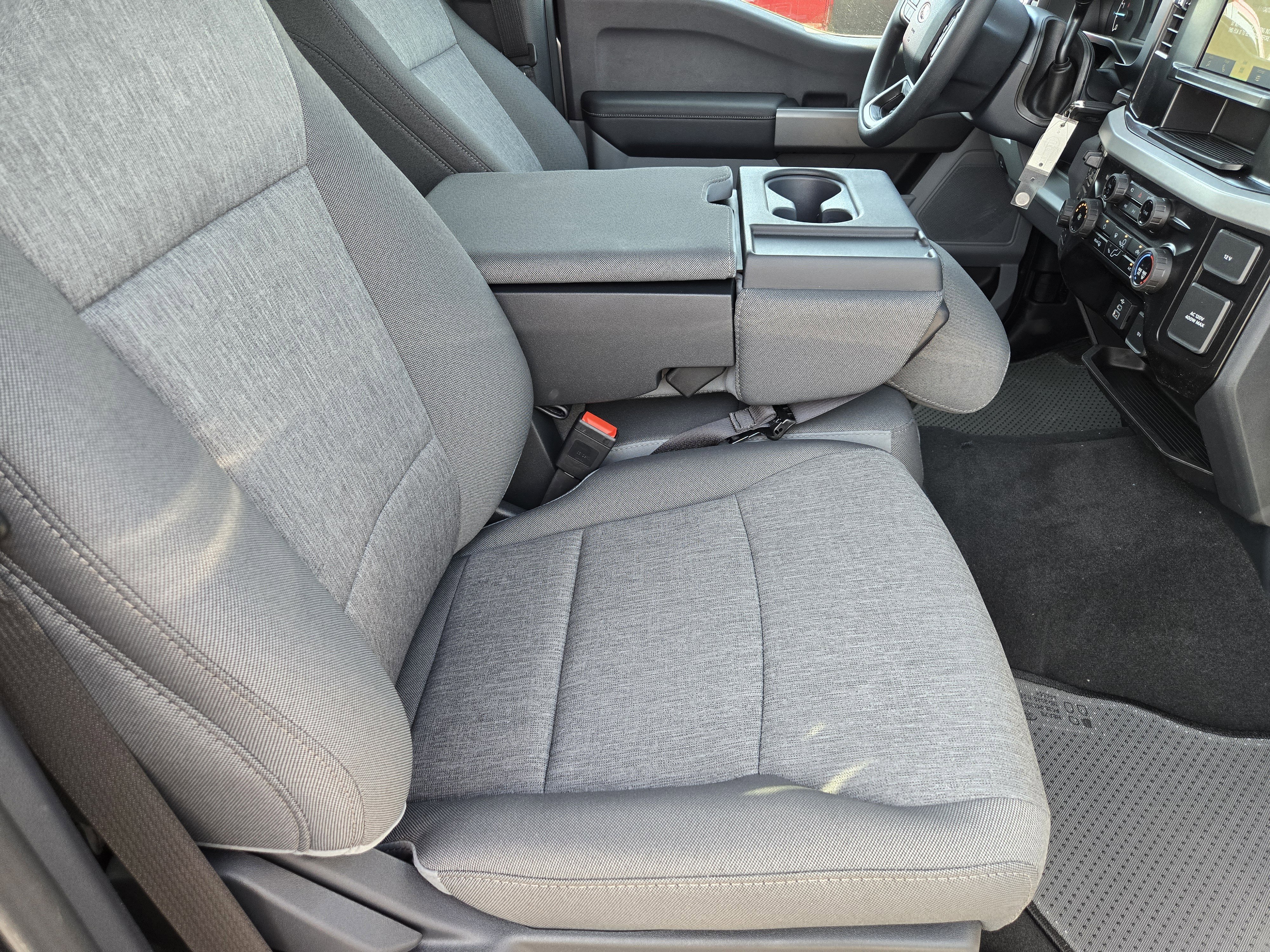 New 2026 Carbonized Gray Ford F-250 XL image 9