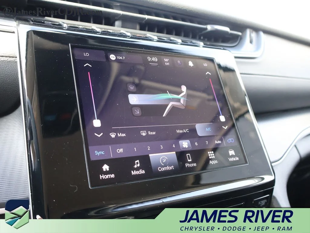 Used 2024 Red Jeep Laredo image 32