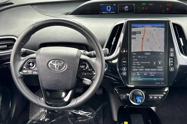 Certified Used 2021 Wind Chill Pearl Toyota  image 14