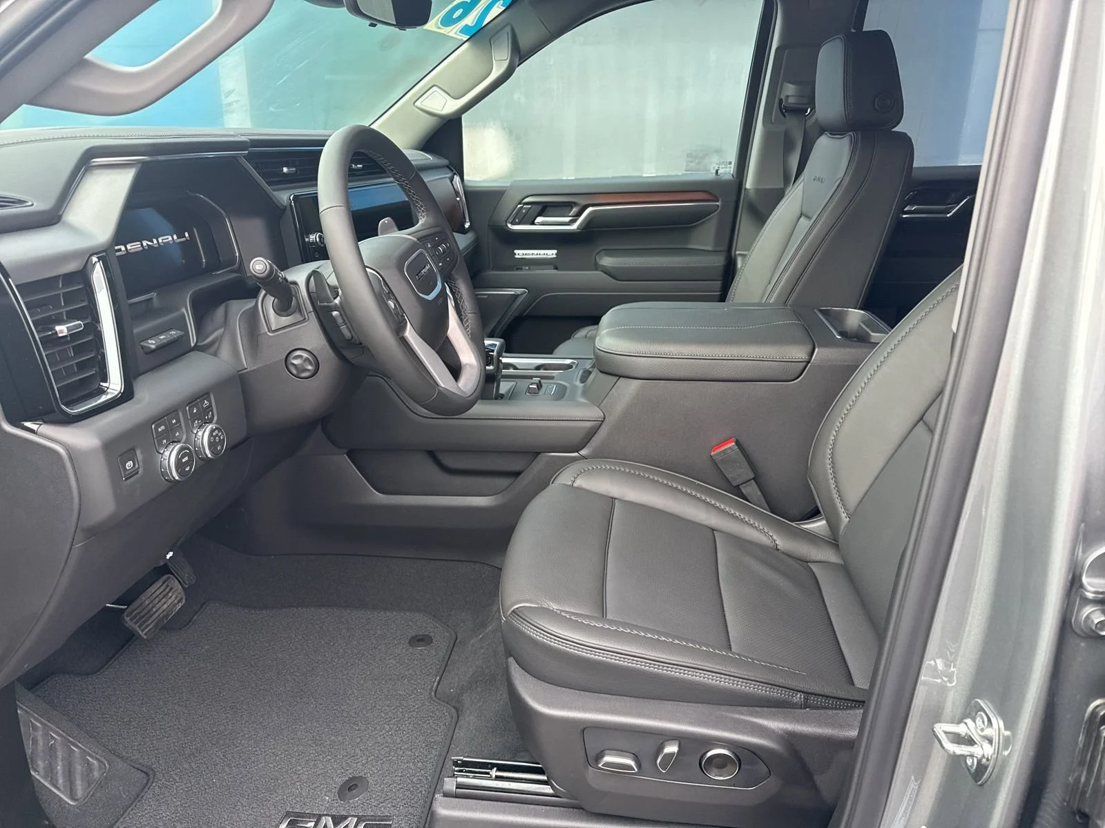 2026 GMC Sierra 1500 Denali - Photo 13