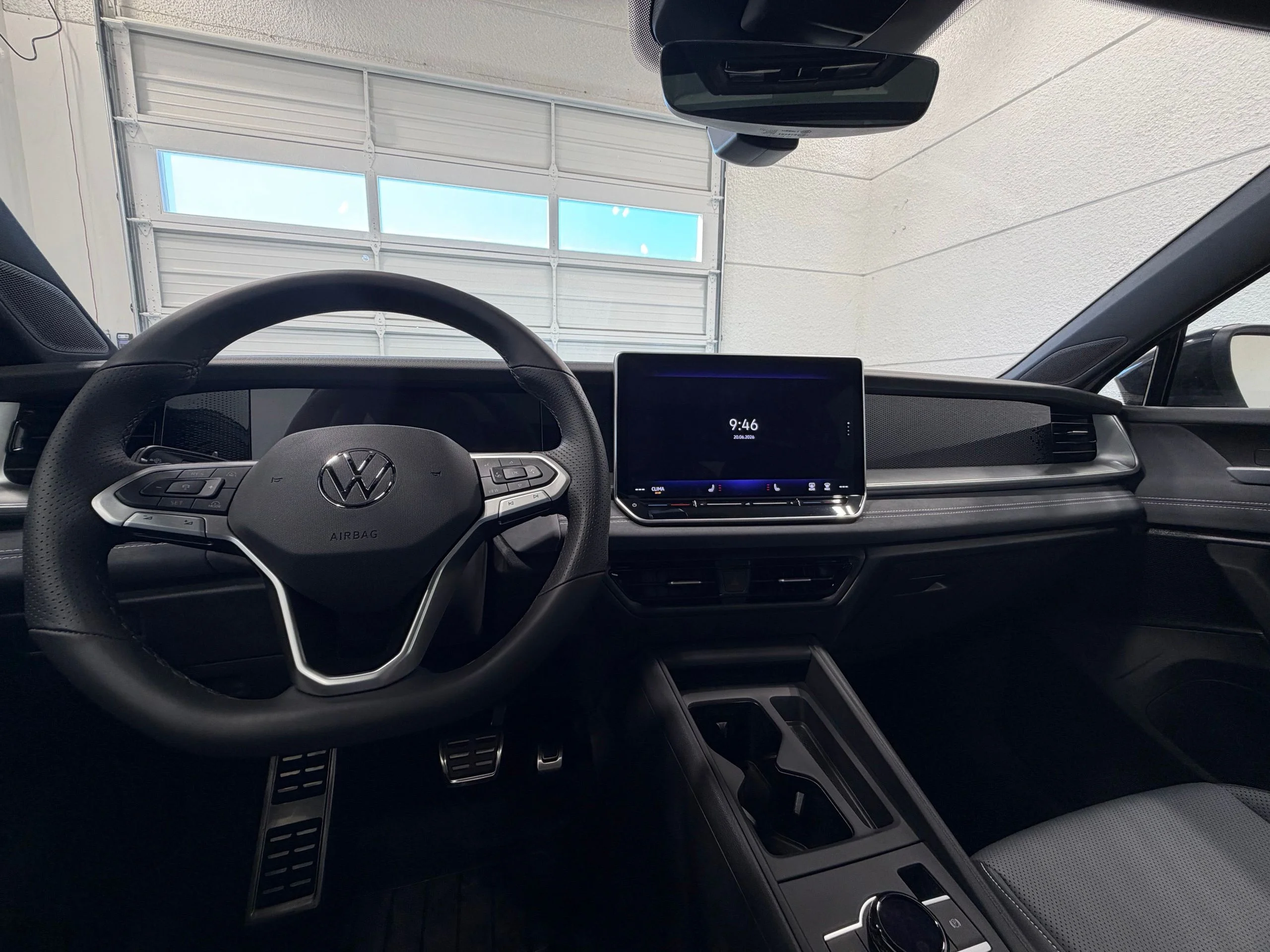 New 2026 White Volkswagen 2.0T SE R-Line Black image 38