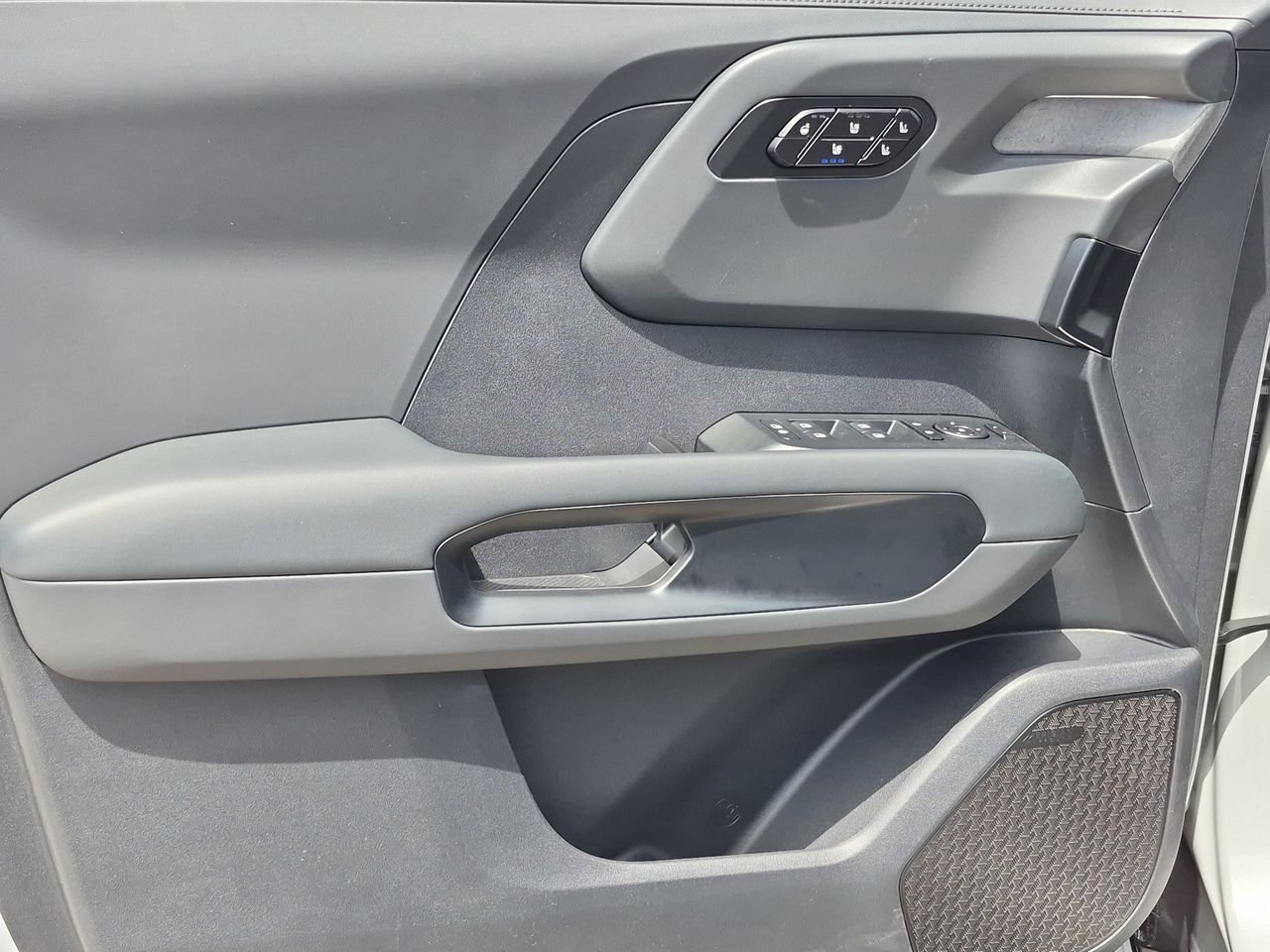 New 2027 Wolf Gray Kia X-Line SX image 23