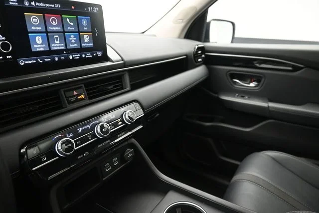 Used 2025 Gray Honda Touring image 31