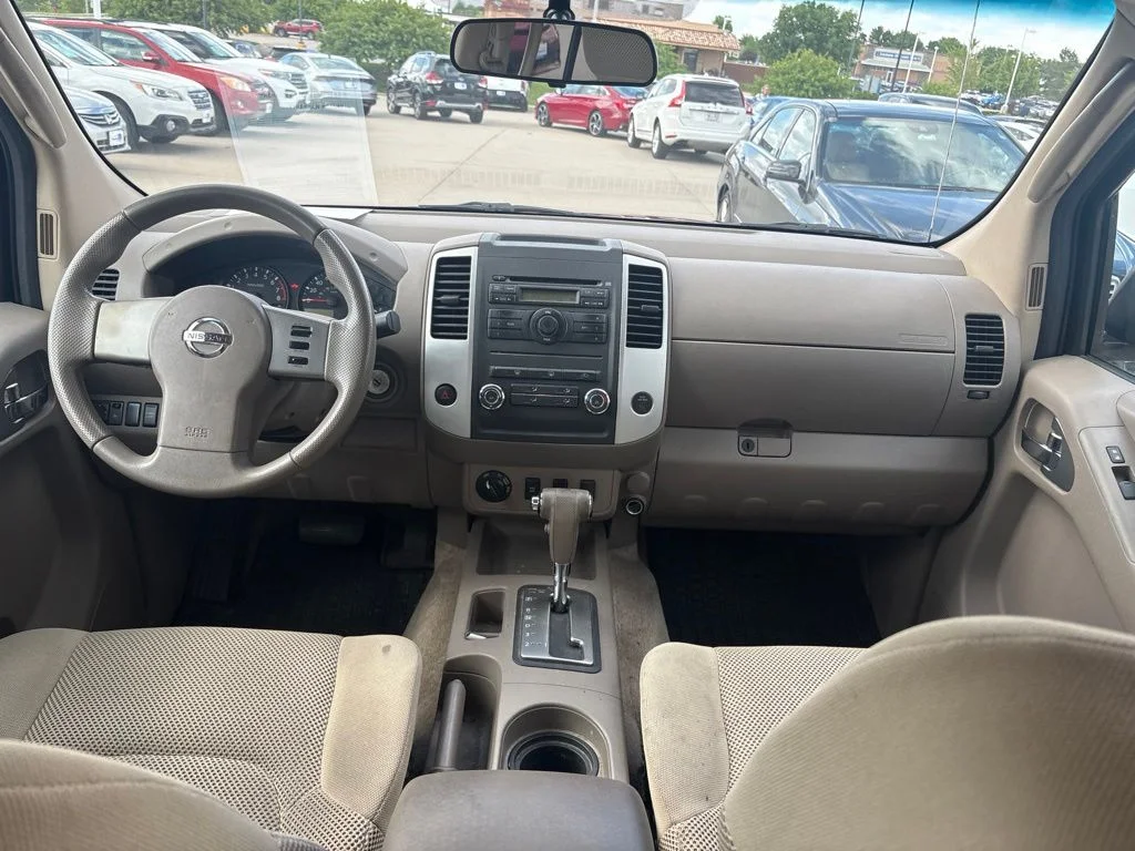 Used 2011 Red Nissan SV image 27