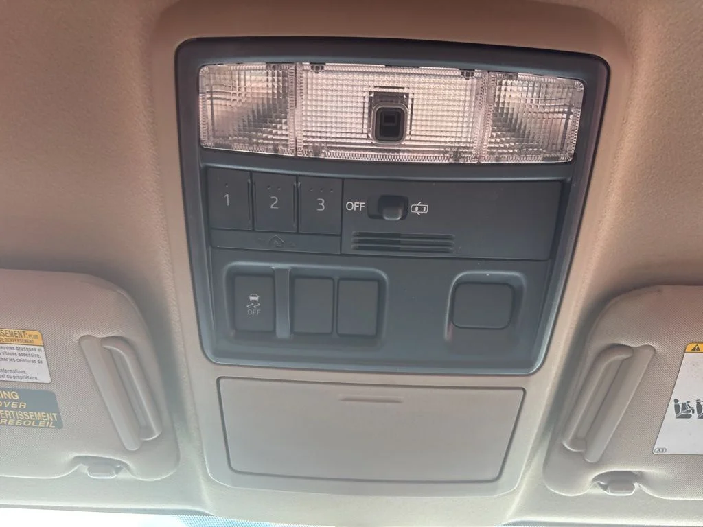 Used 2019 White Toyota SR5 Premium image 15