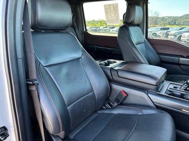 Used 2022 White Ford LARIAT image 26