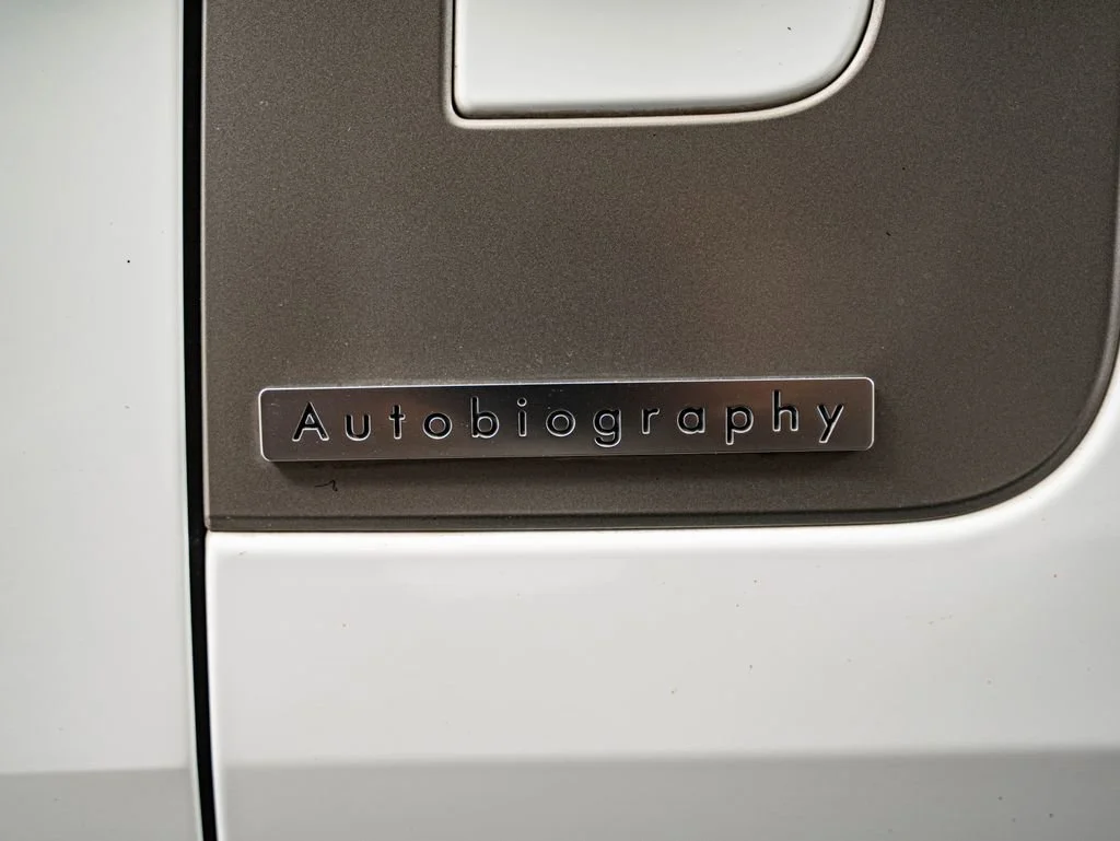 Used 2025 Fuji White Land Rover Autobiography image 45
