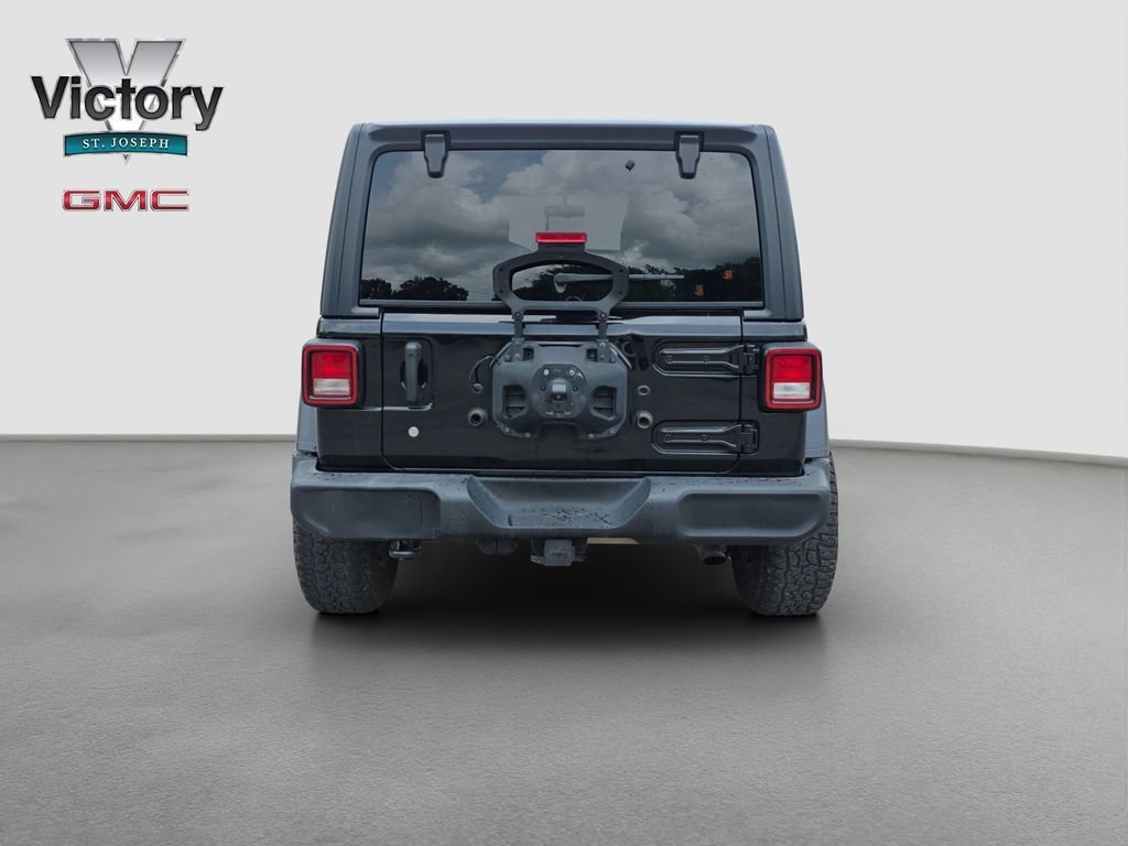 Used 2018 Black Jeep Sport S 4x4 image 16