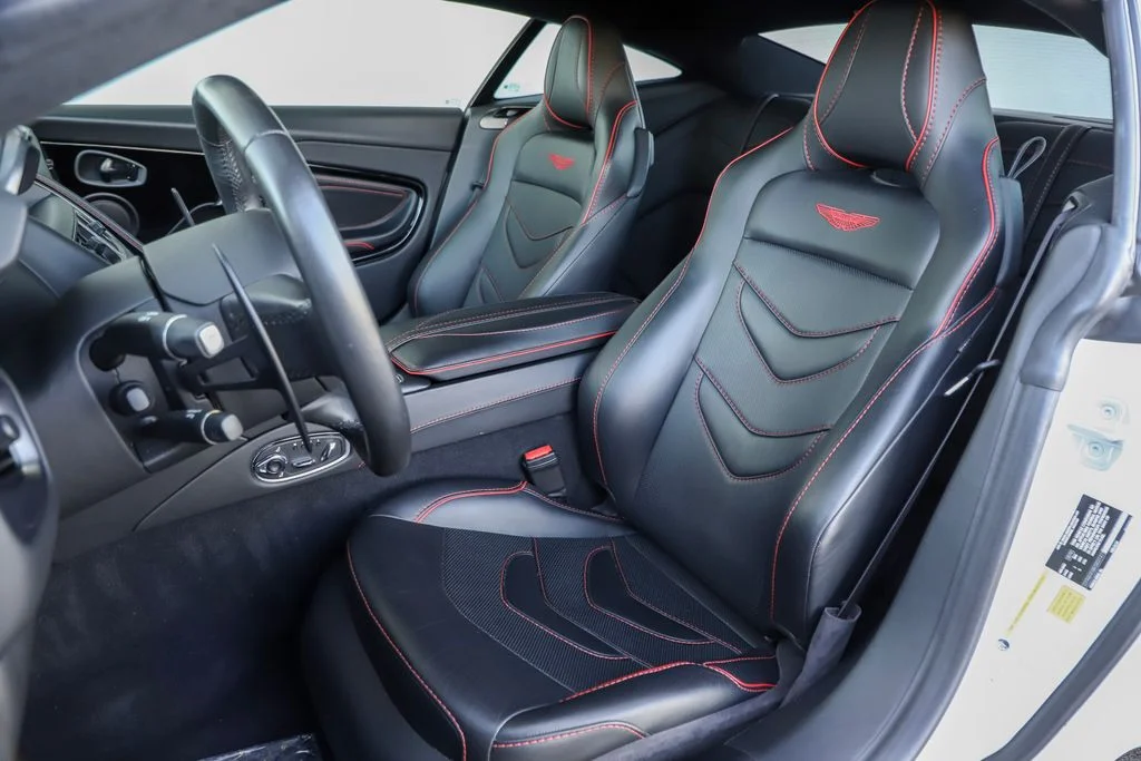 2019 Aston Martin DBS Superleggera Base - Photo 8