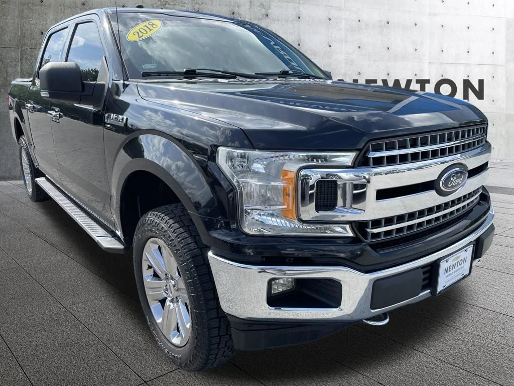 Used 2018 Shadow Black Ford XLT image 1