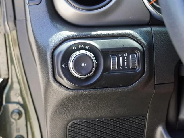 Used 2022 Green Jeep Unlimited Sport image 20