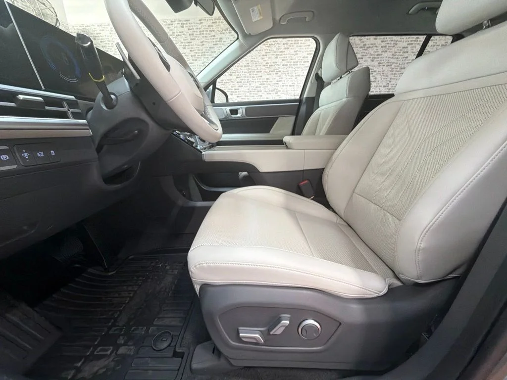 New 2027 Hampton Gray Hyundai SEL image 24