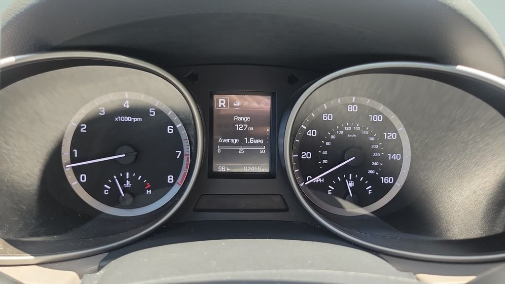 Used 2017 White Hyundai SE image 22