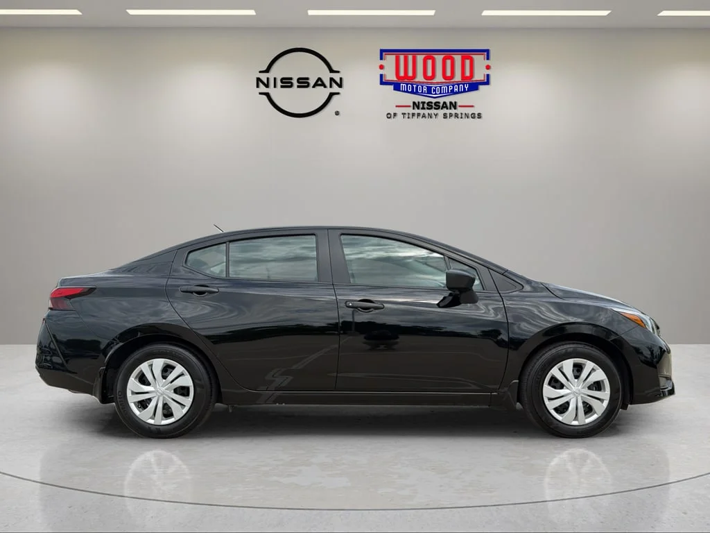 Certified Used 2025 Super Black Nissan 1.6 S image 2