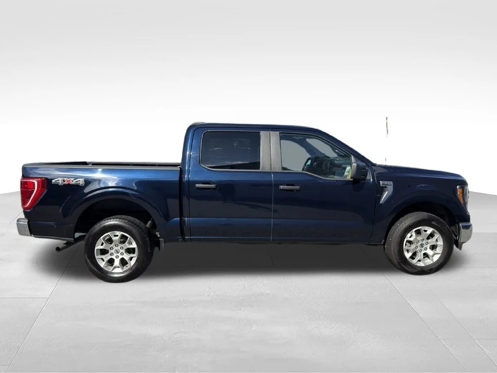 Used 2023 Blue Ford XLT image 5