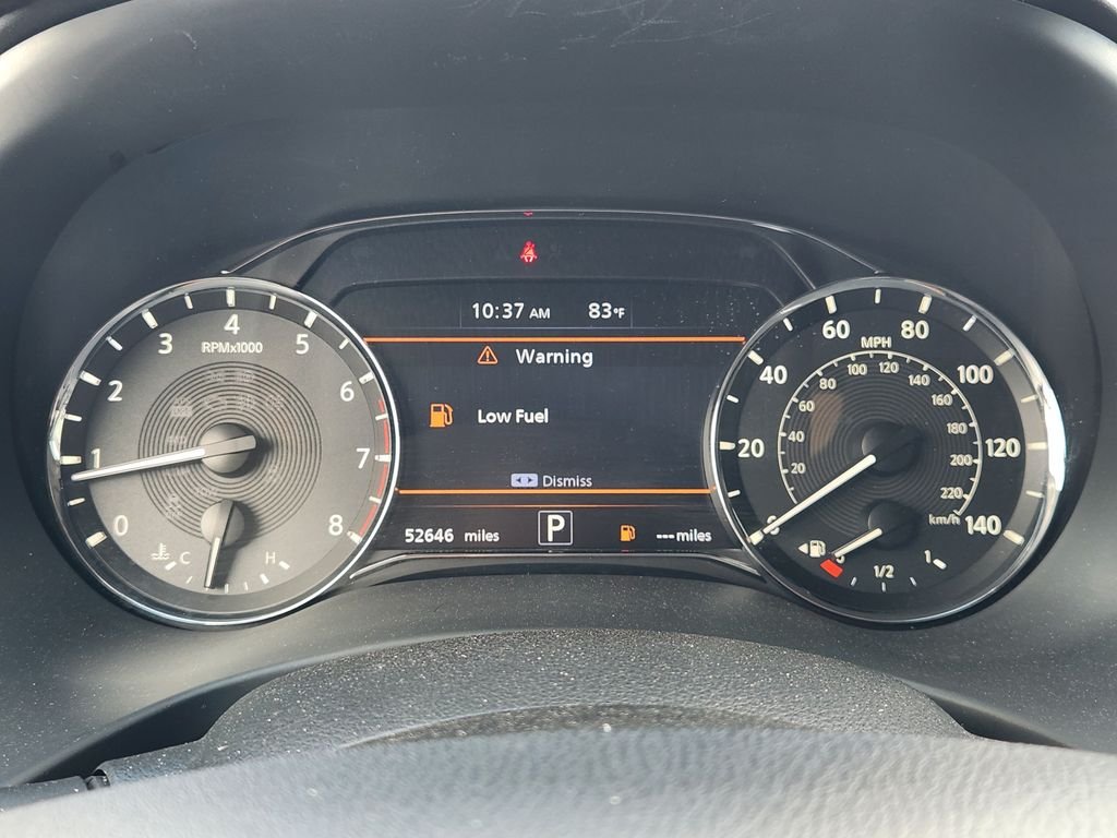 Used 2024 Gray INFINITI LUXE image 16