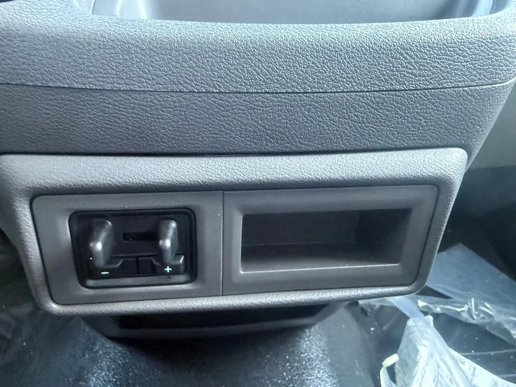 New 2026 Oxford White Ford Cargo Van image 29