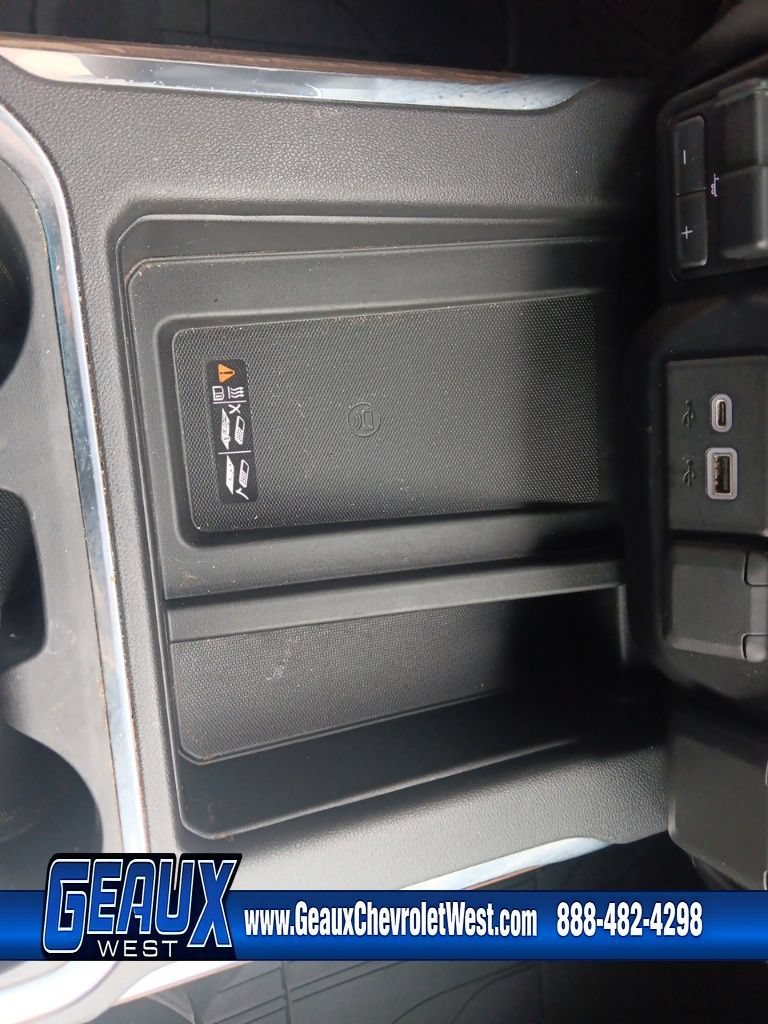 Used 2019 IRIDESCENT PEARL TRICOAT Chevrolet High Country image 27