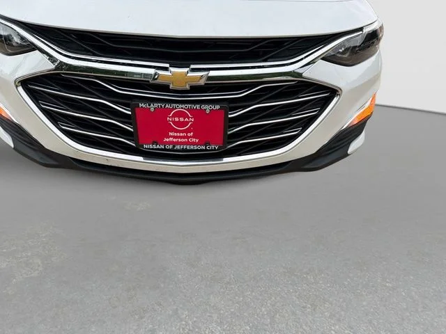 Used 2020 White Chevrolet LS image 10