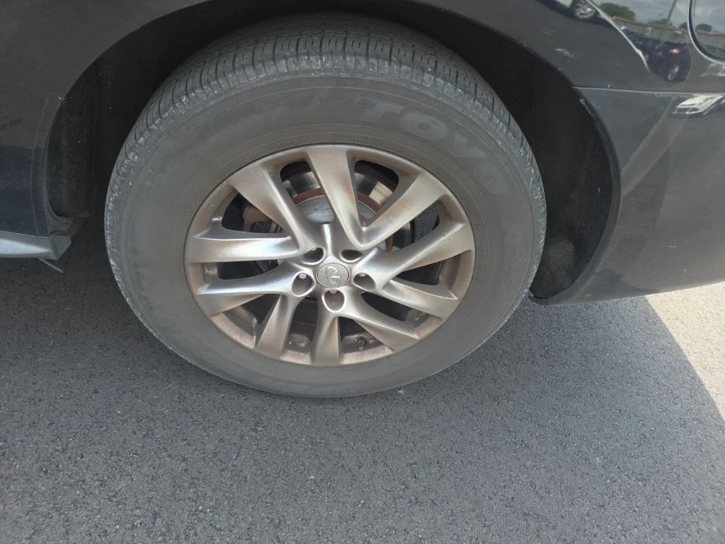 Used 2015 Black INFINITI Base image 19