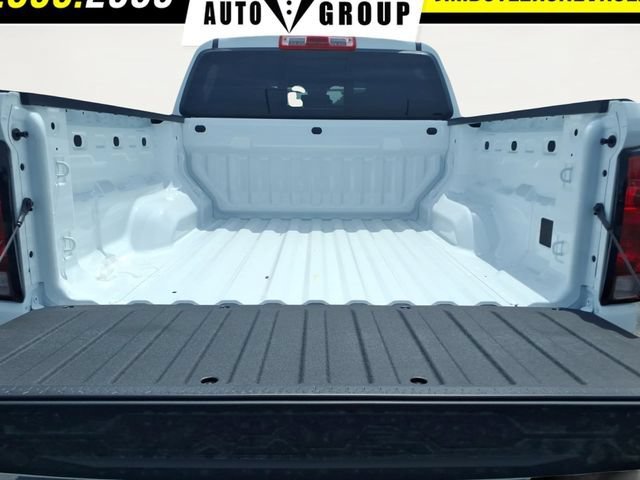 New 2026 Summit White Chevrolet WT image 18
