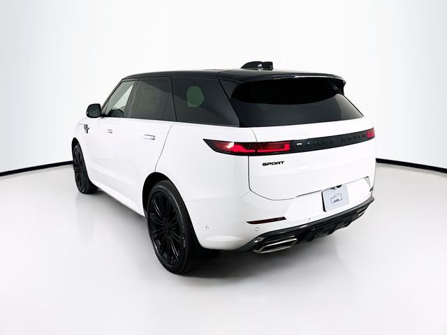 Used 2026  Land Rover Dynamic SE image 7