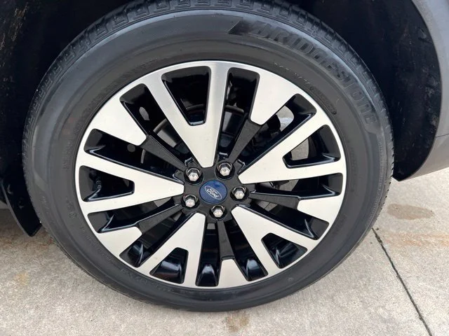 Used 2020 White Ford SEL image 34