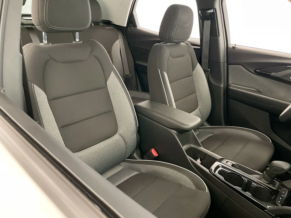 Used 2023 Summit White Chevrolet LT image 26