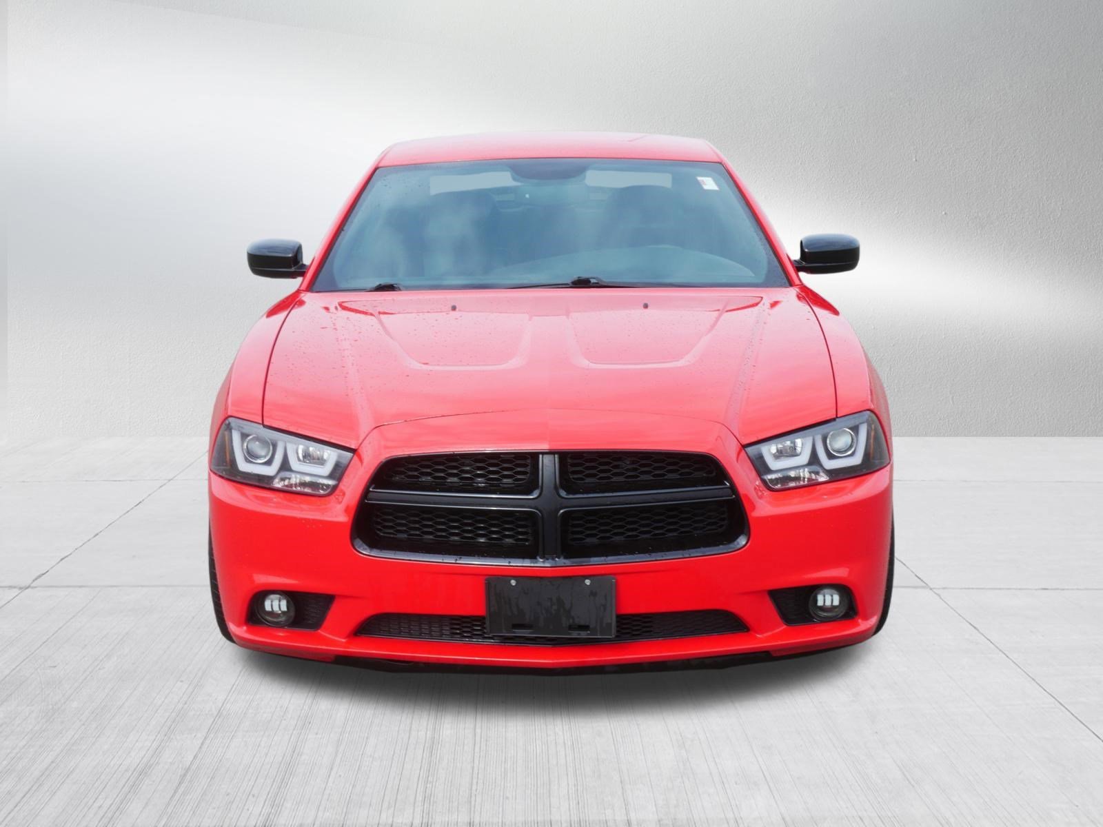Used 2014 Dodge Charger R/T with VIN 2C3CDXCT3EH112993 for sale in Cambridge, Minnesota