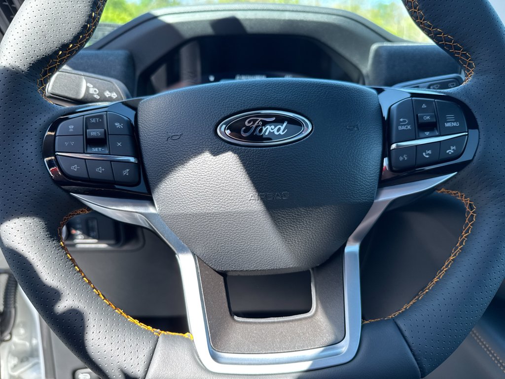 New 2026 Star White Metallic Tri-Coat Ford Tremor image 19