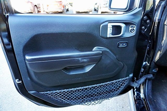 Used 2020 Black Jeep 4-Door Rubicon image 21