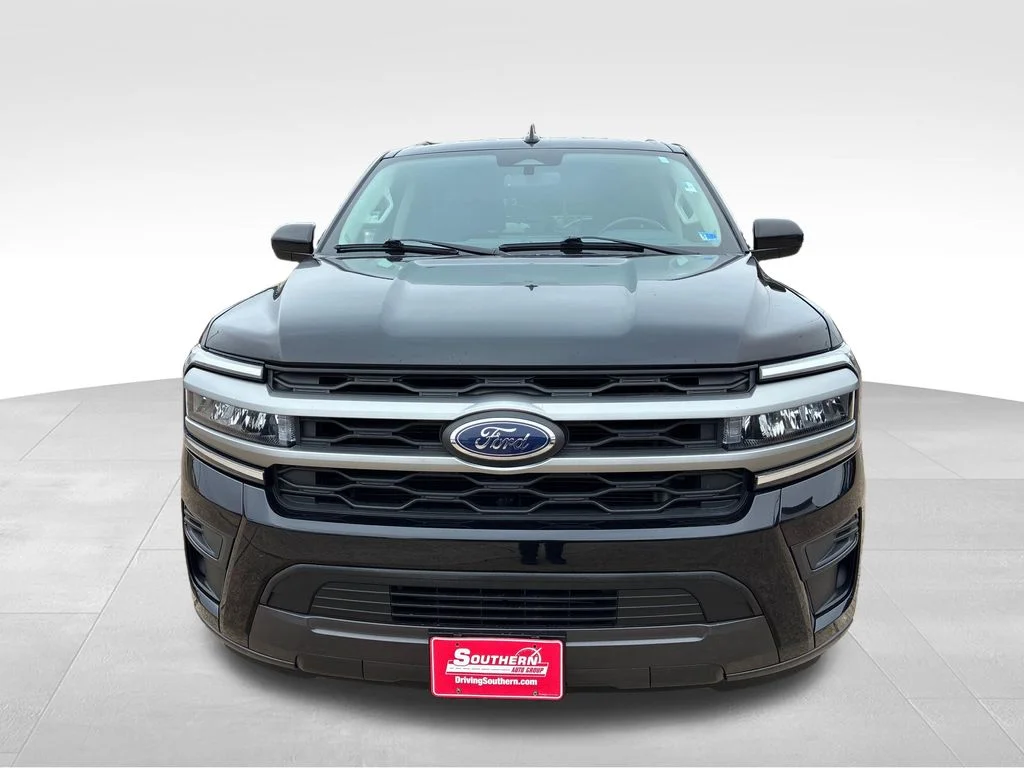 Used 2024 Black Ford XLT image 9