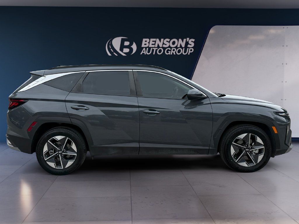 Used 2025 Gray Hyundai SEL image 6