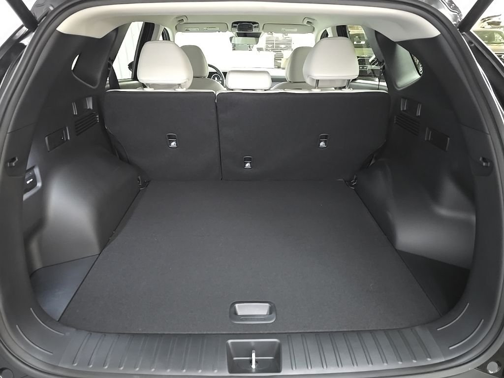 Used 2026 Gray Hyundai SEL Convenience image 11