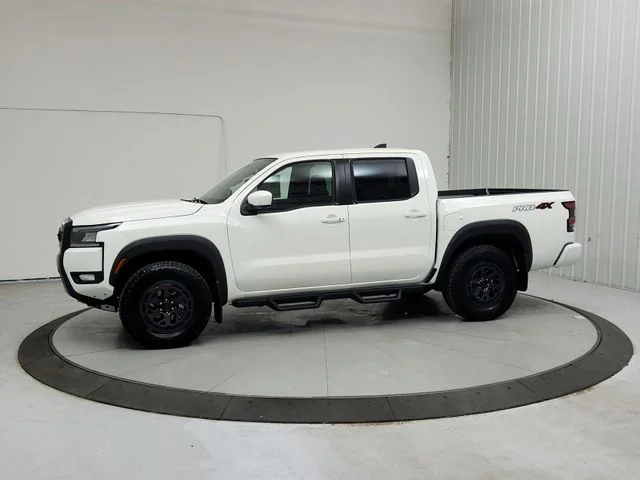 New 2026 White Nissan PRO-4X image 4