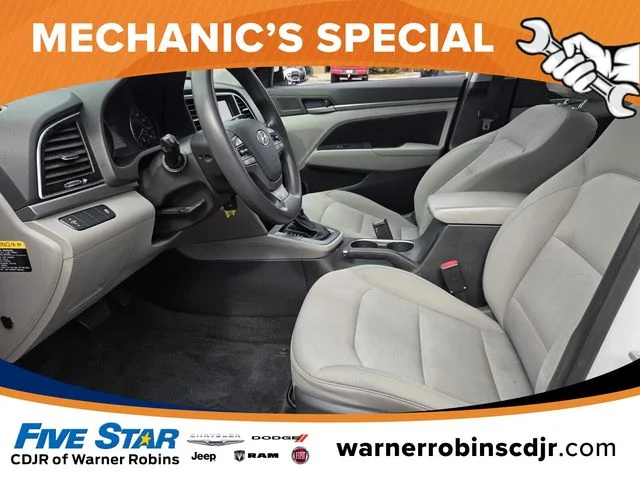 Used 2017 White Hyundai SE image 5