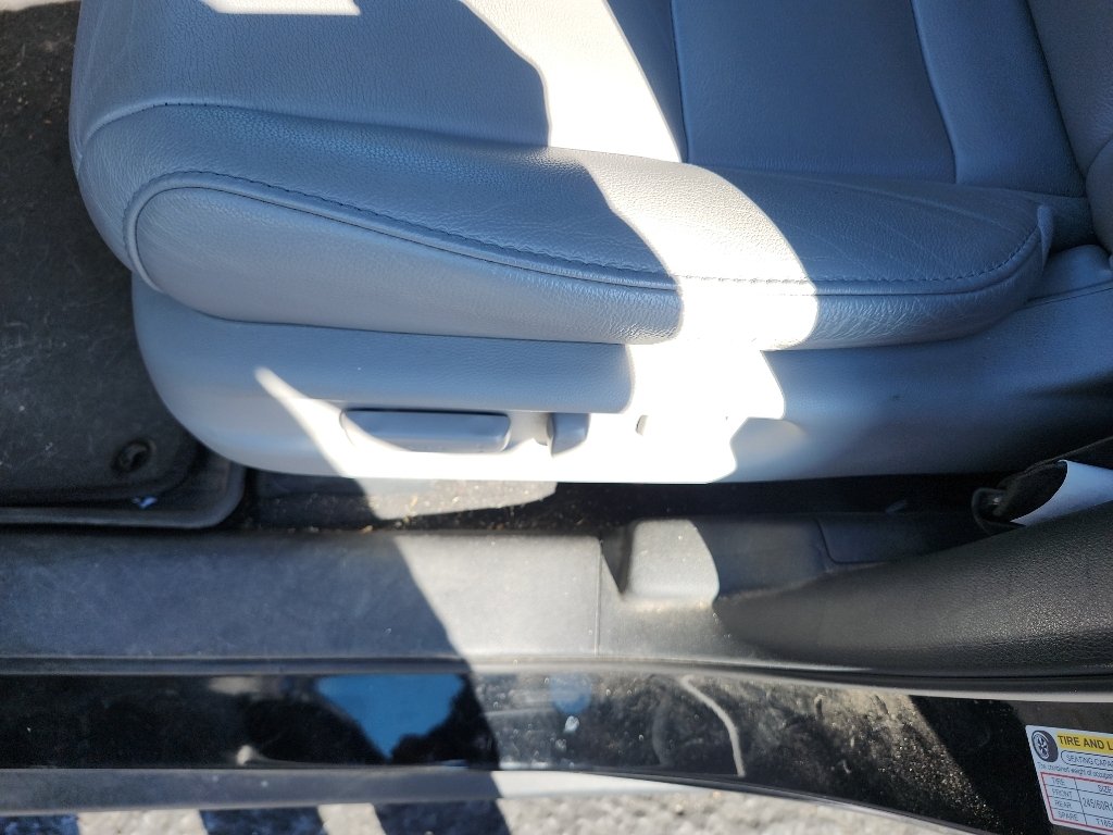 Used 2019 Crystal Black Pearl Honda EX-L image 18