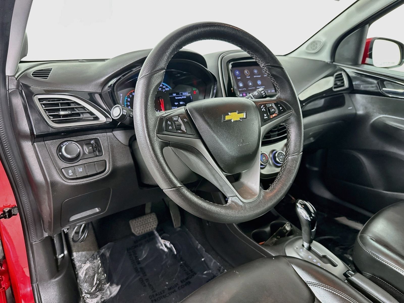 Used 2022 Red Hot Chevrolet 2LT image 9
